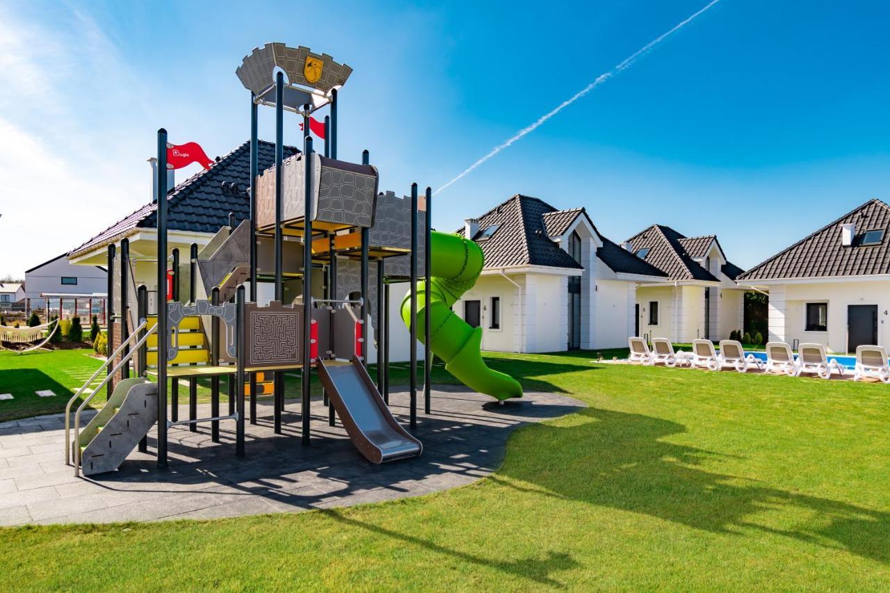Holiday home Family - Dwupoziomowe Z Basenem Ustka